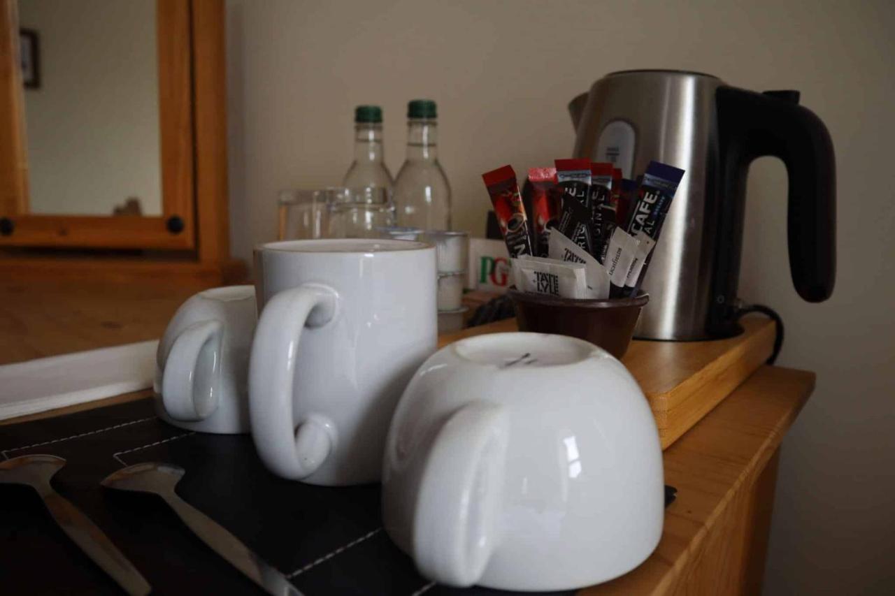 The Hare & Hounds Inn Foulridge Extérieur photo