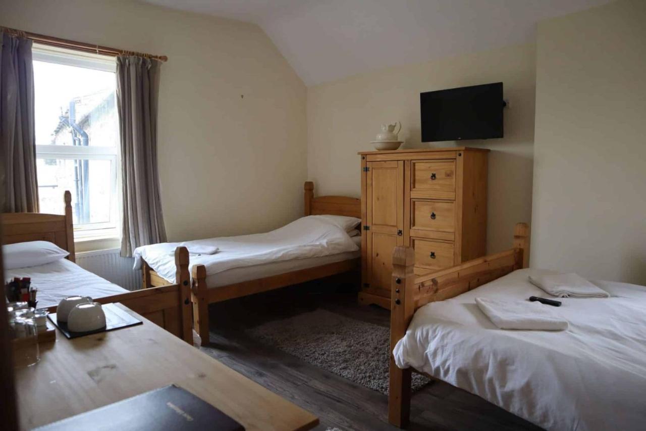 The Hare & Hounds Inn Foulridge Extérieur photo