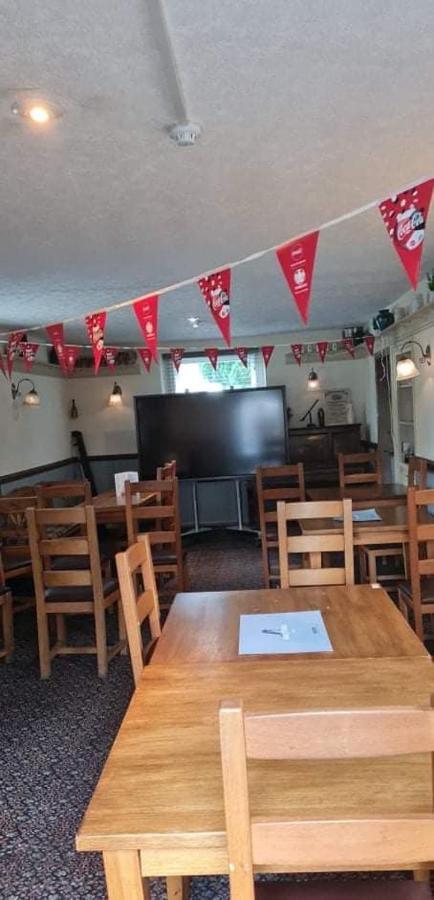 The Hare & Hounds Inn Foulridge Extérieur photo