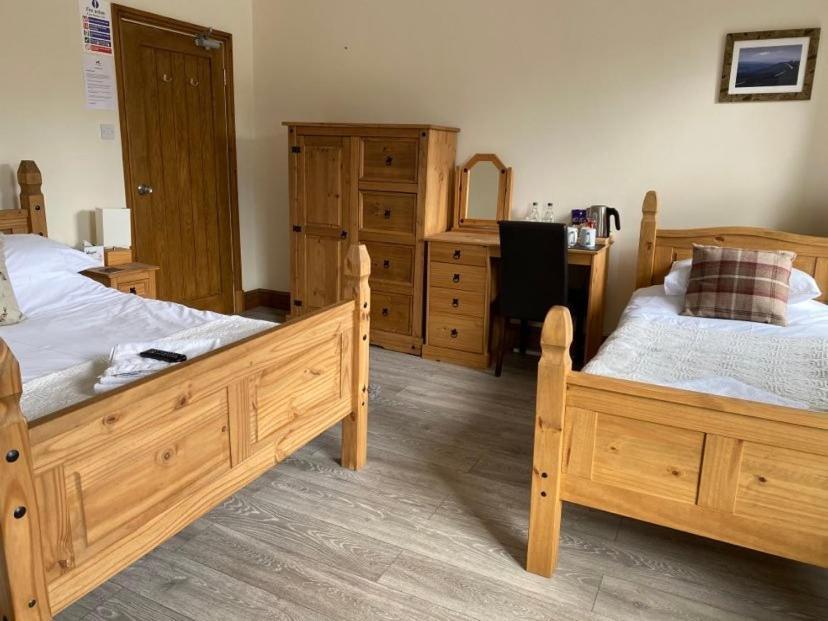The Hare & Hounds Inn Foulridge Extérieur photo